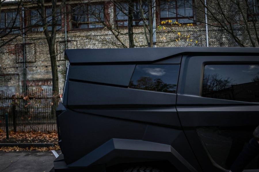 Детали экстерьера Dartz Prombron Black Stallion 2019 года  (фото 17 из 25)